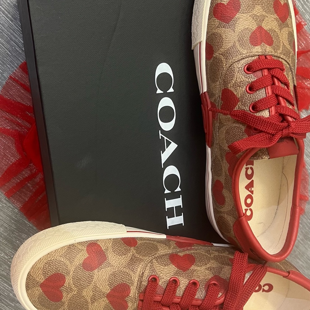🎁🎁 Coach Signature Coated Canvas Sneaker Shoes, Style #C9056 🎁🎁 - Picture 6 of 7